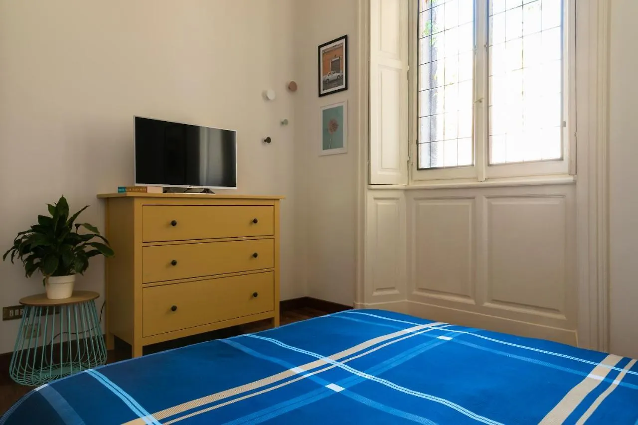 Casagrande 1920 Apartment Milan 0*,  Italy
